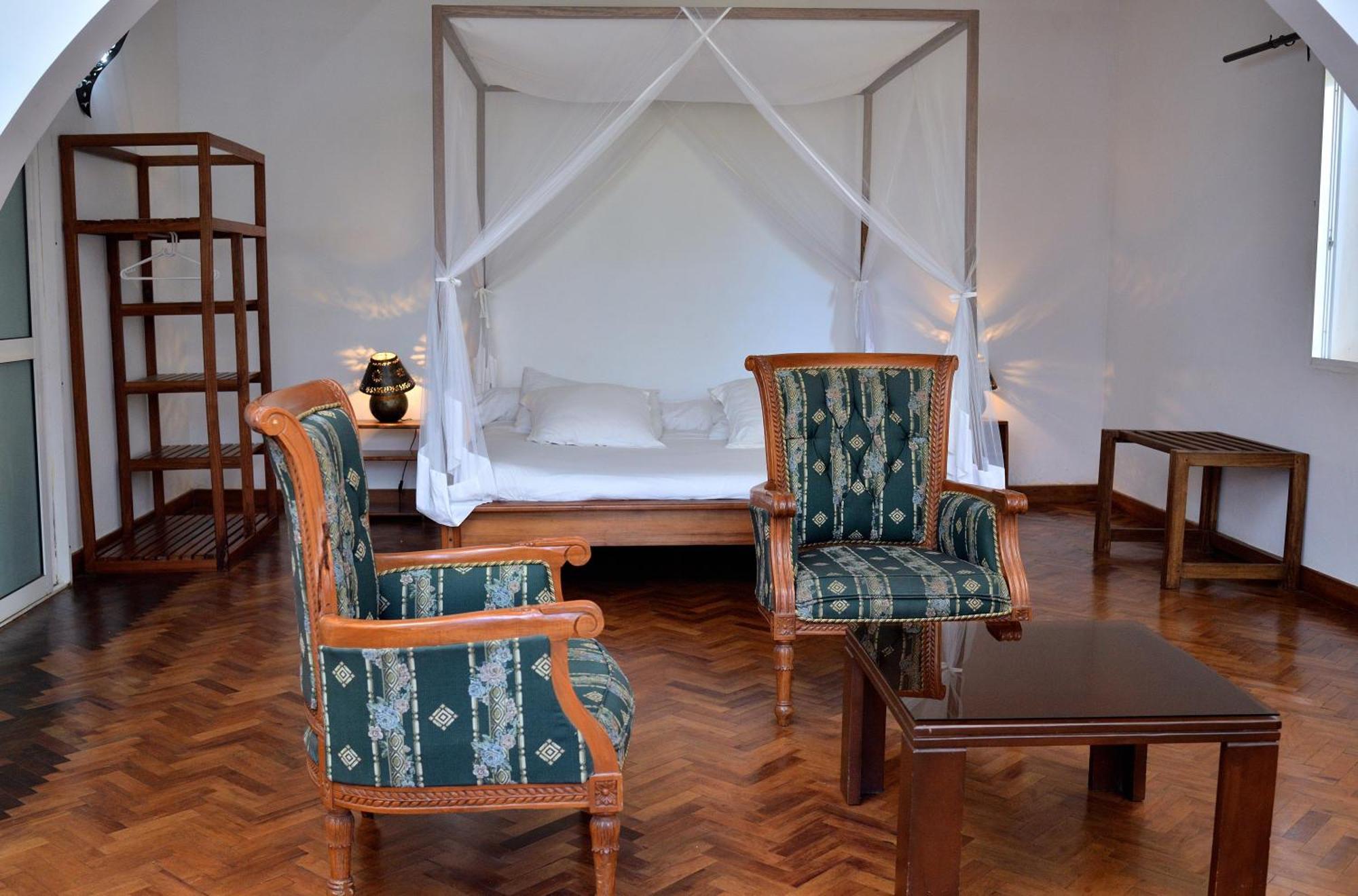 Riviera Garden Hotel Antananarivo Exterior photo