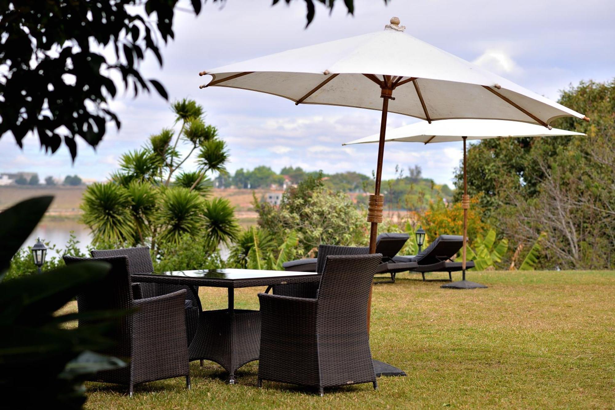 Riviera Garden Hotel Antananarivo Exterior photo