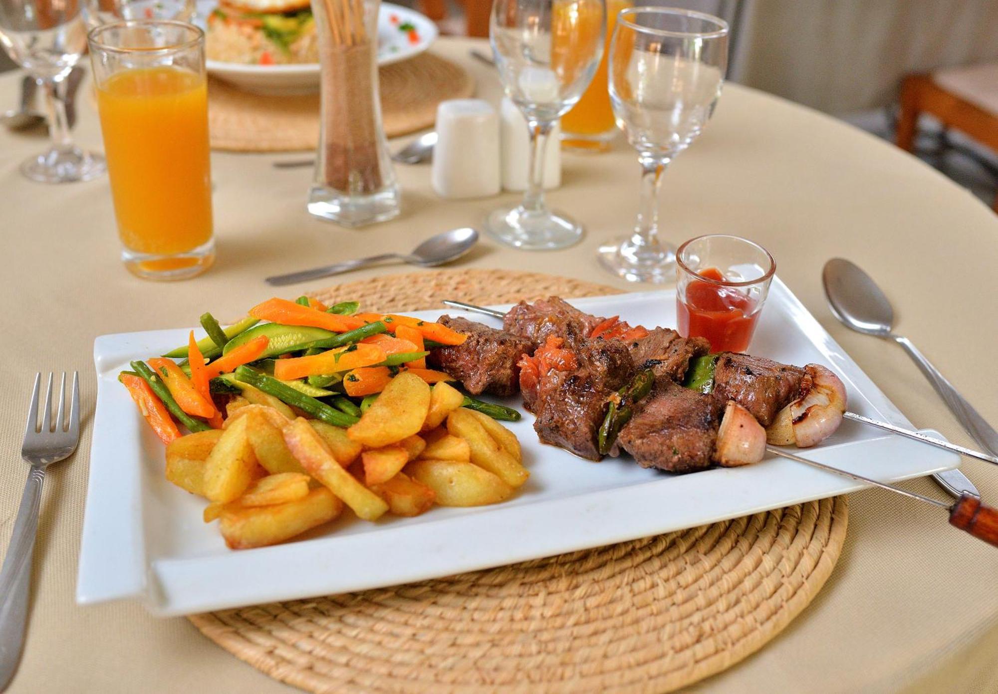 Riviera Garden Hotel Antananarivo Exterior photo
