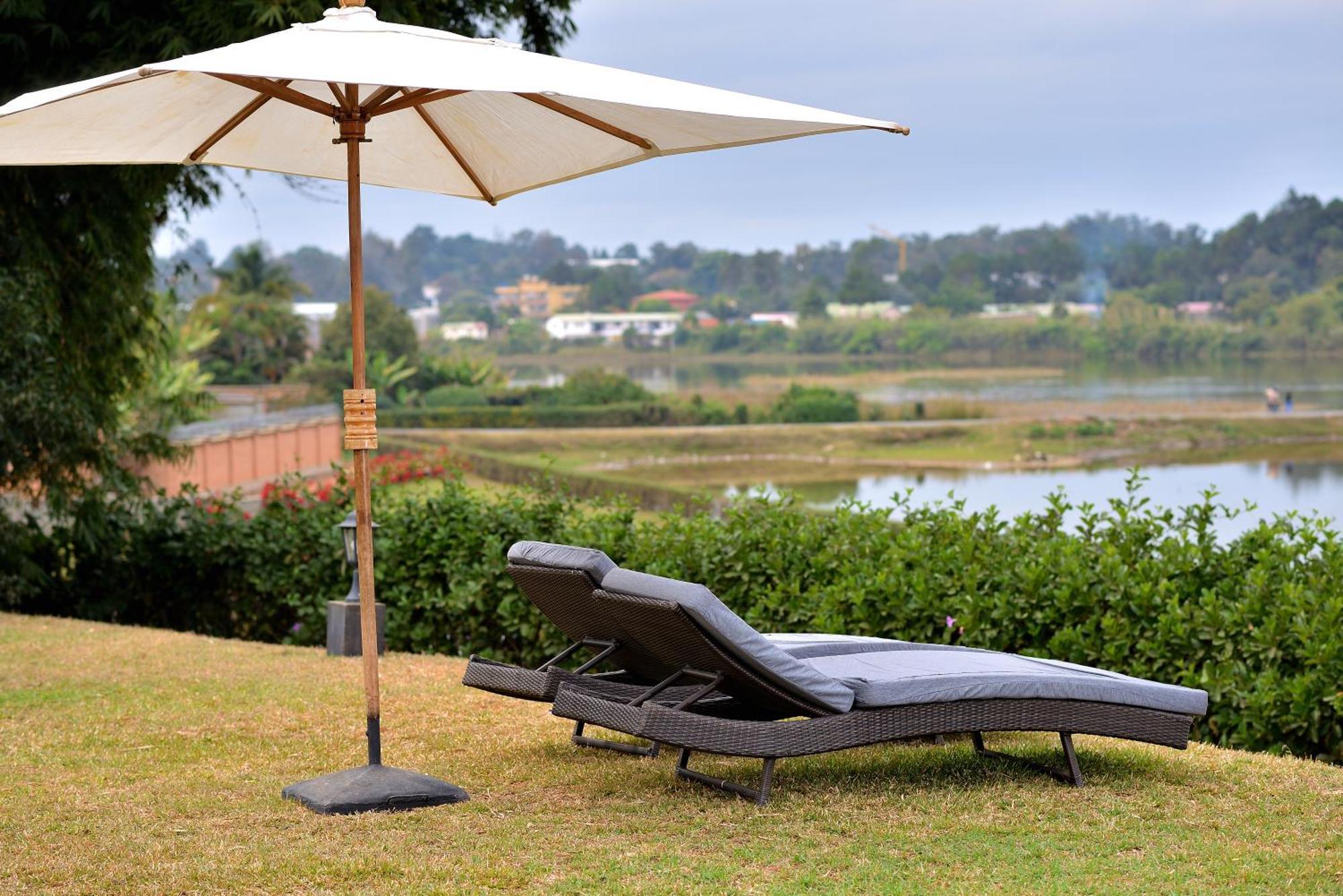 Riviera Garden Hotel Antananarivo Exterior photo